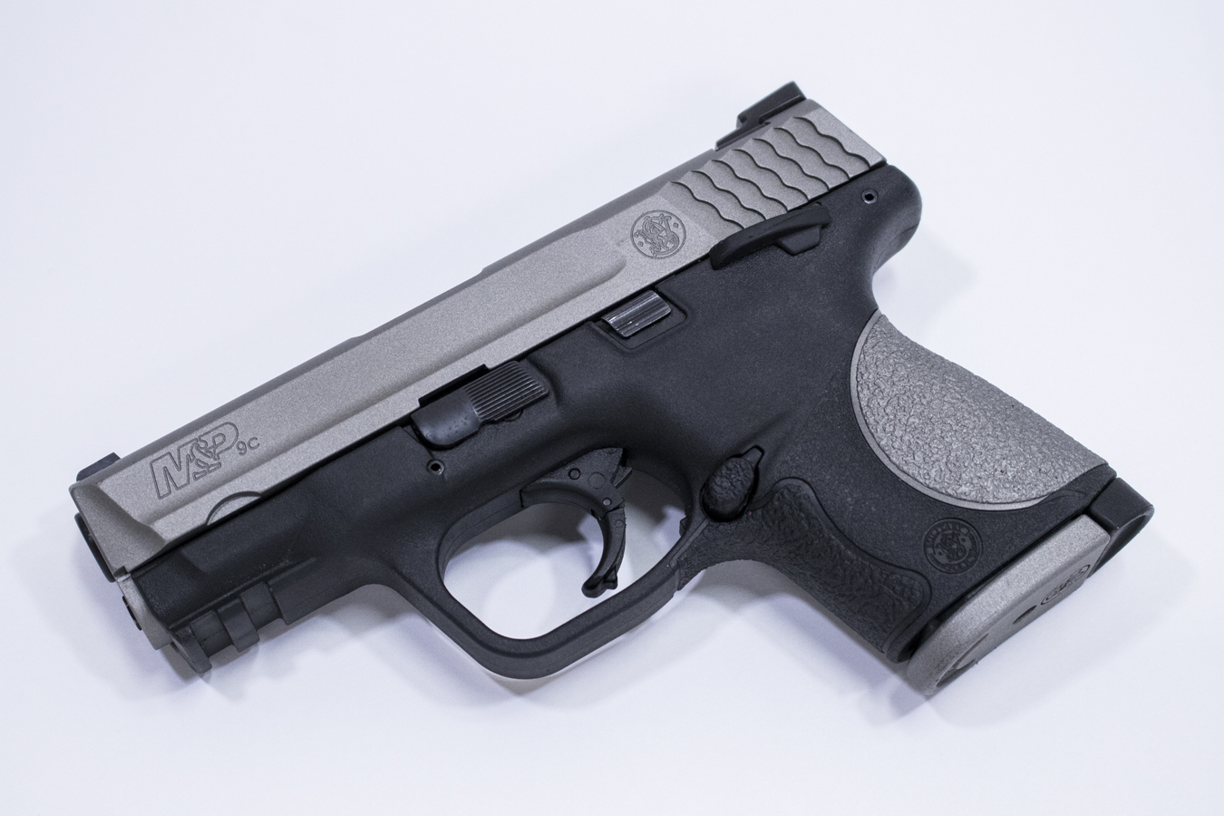 SMITH AND WESSON M&P9 Compact 9mm Police Trade-in Pistols with Cerakote Stainless Finish